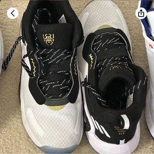 Men’s Adidas Donovan Mitchell D.O.N. Issue #3 Basketball Shoes Size 10